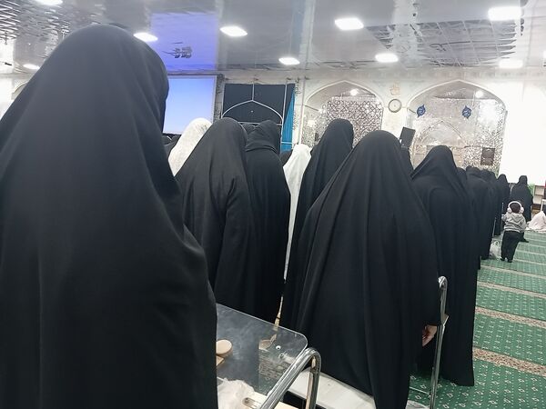 نماز جماعت همزمان با شب لیلة الرغائب در شهرستان کاشمر 