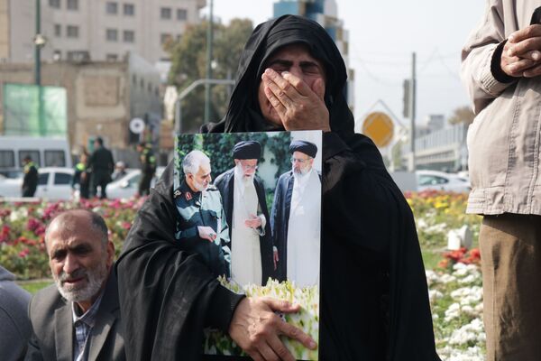 مراسم باشکوه تشیع شهید سردار نیلفروشان در مشهد مقدس 