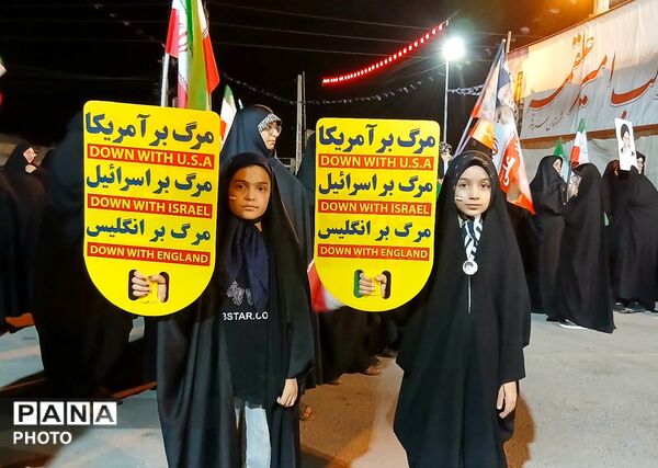 همراهی کودکان جعفرآباد تا آستان شهدای گمنام در شب هشتاد و یکم