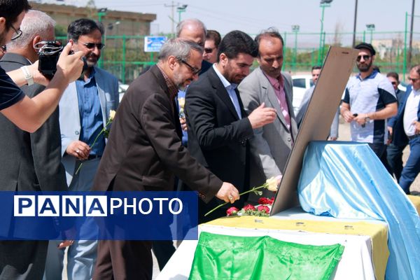 آیین افتتاحیه بزرگترین زمین چمن مصنوعی آموزش و پرورش خراسان رضوی در حاشیه شهر مشهد 