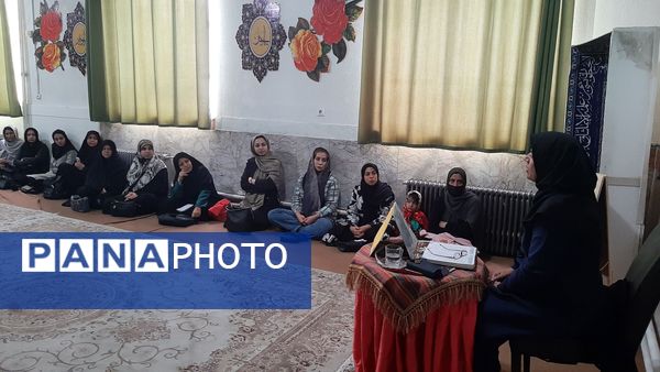 سلسله کارگاه های آموزش خانواده در دبستان نیایش