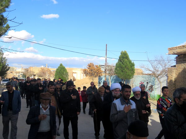 اجتماع و دسته روی عزاداران علوی در شهر درق برگزار شد