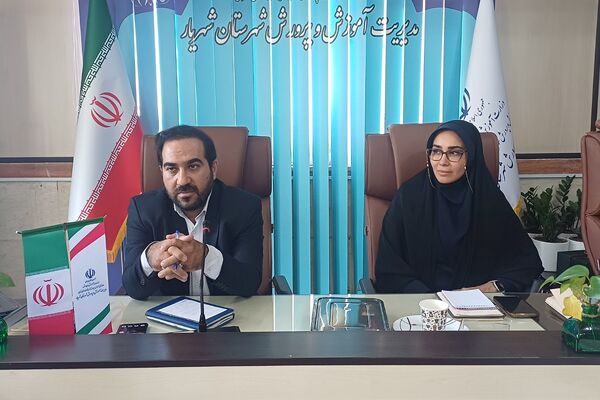 تقدیر از مراقبین سلامت و ارگان‌های مرتبط با حوزه سلامت در اداره آموزش و پرورش شهریار 