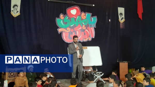 کلاس آموزش سواد رسانه در اعتکاف دانش‌آموزی سه روز در بهشت نیشابور