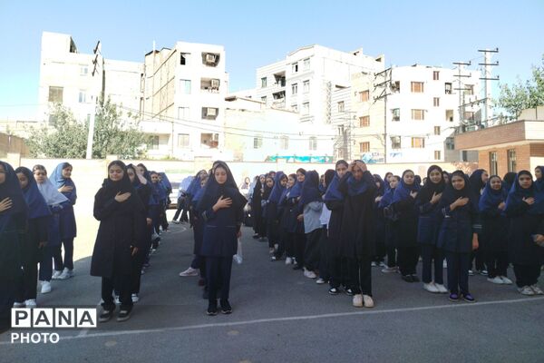 نواختن زنگ دانایی در مدارس عفاف،مشکات و هدی 