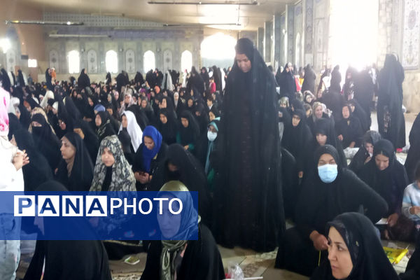 اقامه آخرین نماز جمعه ماه مبارک رمضان با حضور چشمگیر مردم یاسوج