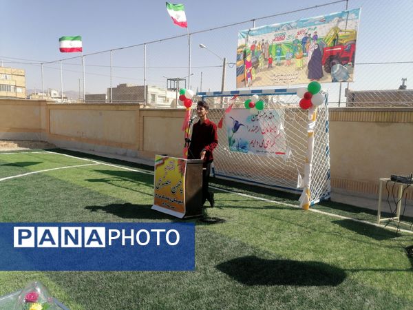 افتتاح دو چمن مصنوعی در مدارس کاشمر 