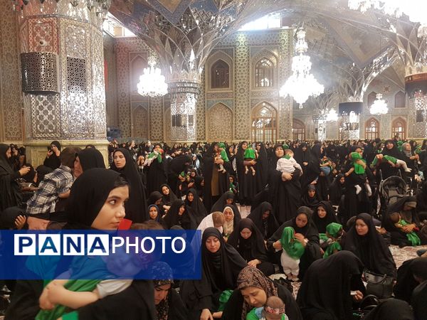 برگزاری بزرگترین اجتماع شیرخوارگان حسینی در حرم مطهر رضوی