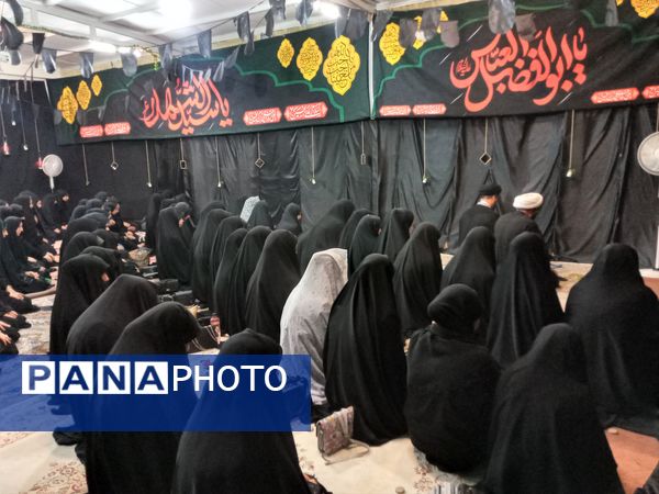 برگزاری روضه ویژه دختران دهه هشتادی در بنیاد مهدویت فلاورجان