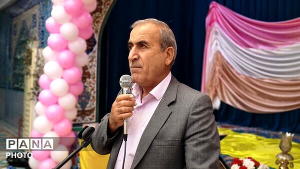 جشن تکلیف دانش‌آموزان دختر در شهرستان دهدشت