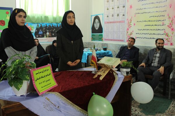 آغاز فعالیت‌های مهارت محور پایگاه تابستانی در دبیرستان توحید یک