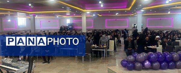 تجلیل از دانش آموزان برتر زاوه