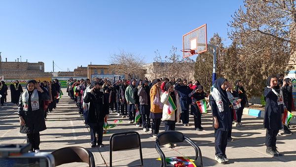 آیین نواختن زنگ انقلاب اسلامی به مناسبت چهل و ششمین سالگرد پیروزی انقلاب در نیشابور