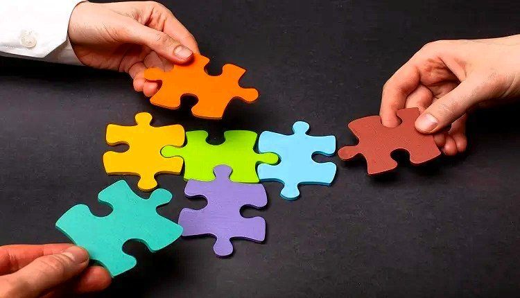 انتخاب رشته تحصیلی با توجه به علاقه، استعداد و عوامل محیطی فرد باید انجام شود