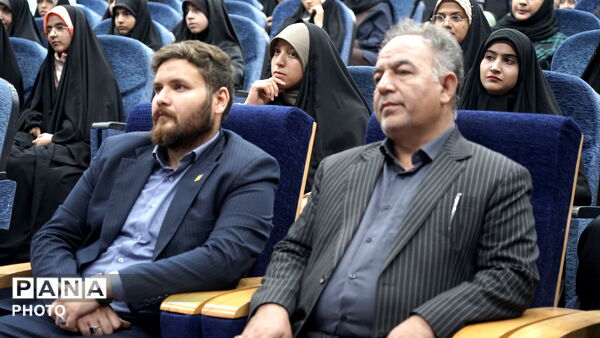 اختتامیه نمایشگاه های مدرسه انقلاب