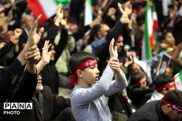 اجتماع هزاران نفری «پسران سید علی» در قم 