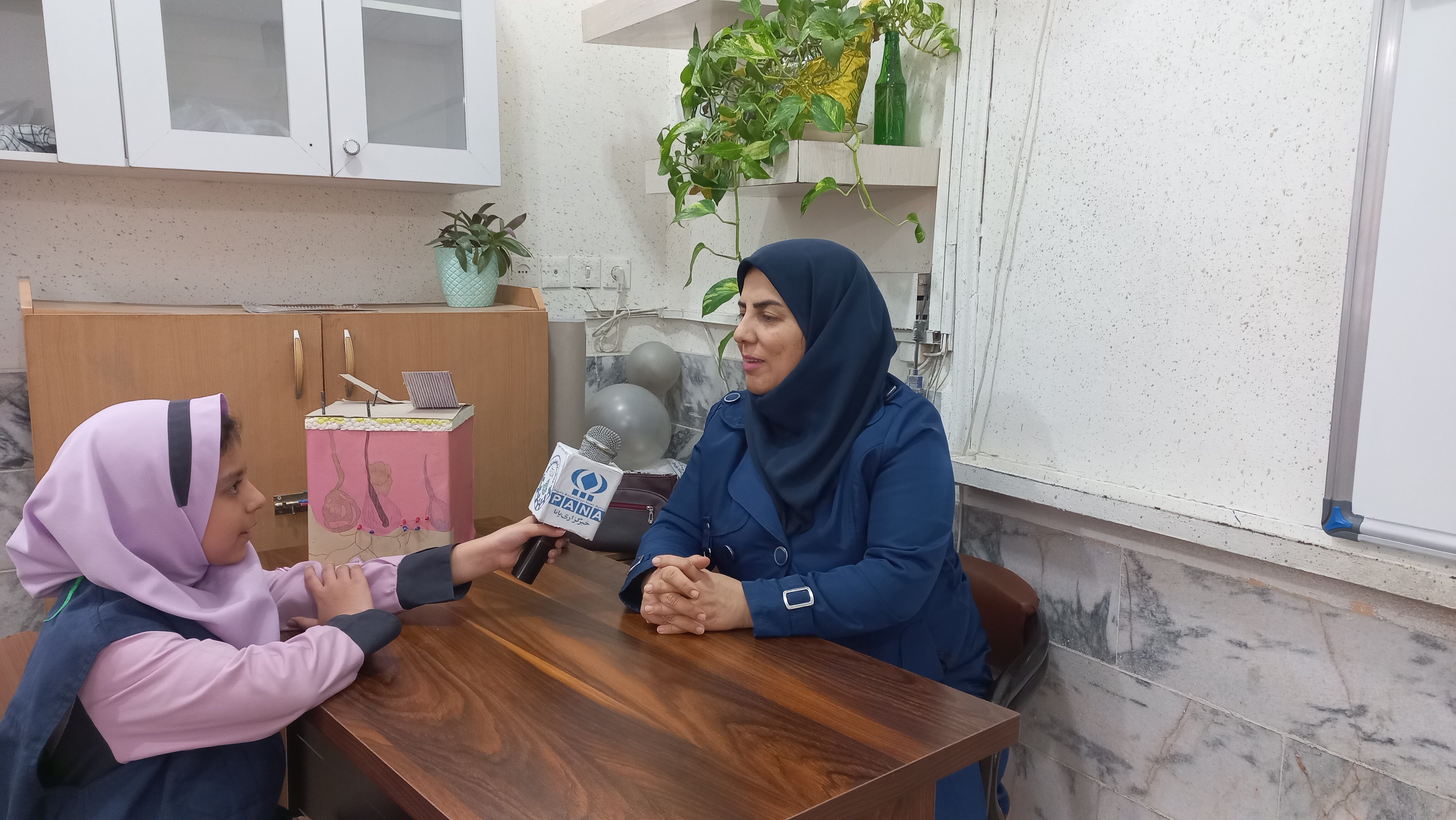 دانش‌آموزان باید با فعالیت‌های علمی و پژوهشی آشنا شوند
