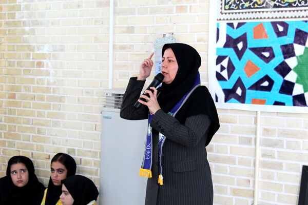 برگزاری اردوی تمشک در شهرستان گرمه 