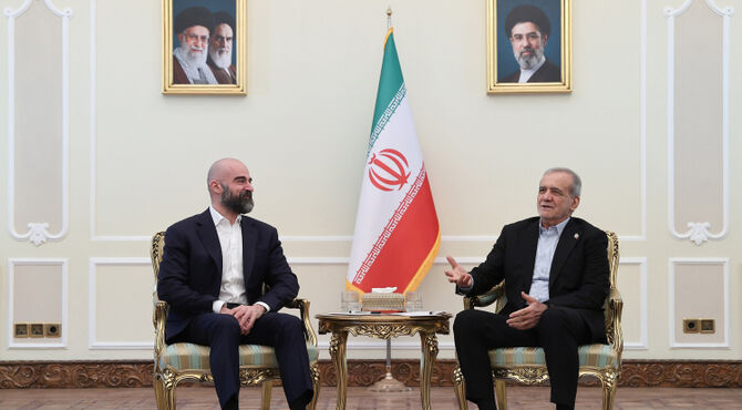 ایران برای حل‌وفصل مسائل با همسایگان آمادگی دارد/ همه طرف‌ها باید به اصول حسن همجواری و پرهیز از زیاده‌خواهی و رفتارهای ناصحیح پایبند باشند