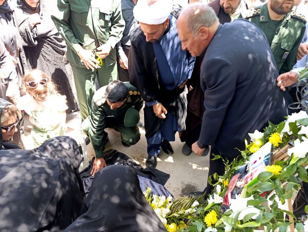 تشییع پیکر زنده یاد جناب سرهنگ حسین بیات مختاری