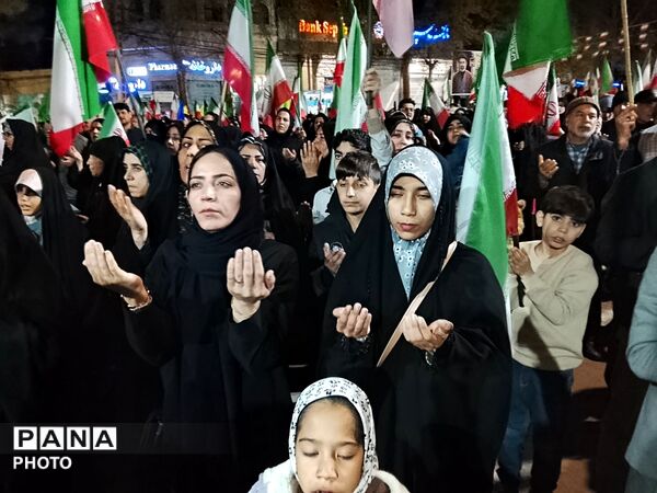 بیست و نهمین موج موشک از جنس مردم
