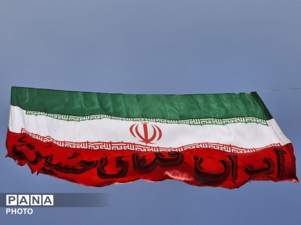 طنین نام ایران در طریق الحسین (ع)؛ روایت پرچم های برافراشته و مواکبی که به عشق خدمت به زوار بر پا شدند