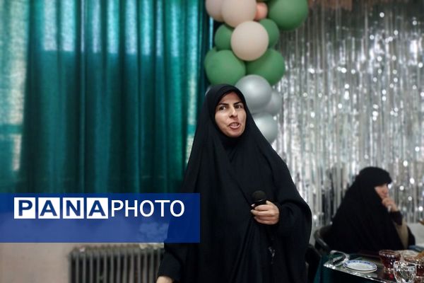 برگزاری جشن بزرگداشت میلاد باسعادت پیامبر اکرم(ص) و امام صادق(ع) در دبستان شهیدرجایی شهرستان قدس