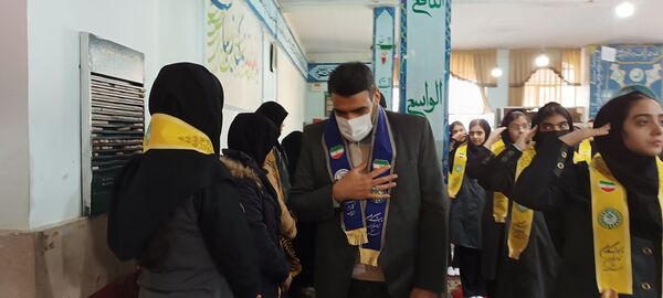  همایش یاوران انقلاب در دبیرستان امام سجاد (ع) ناحیه ۴ کرج