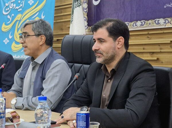 نشست خبری مدیرکل نوسازی مدارس استان اصفهان با دانش آموز خبرنگاران پانا