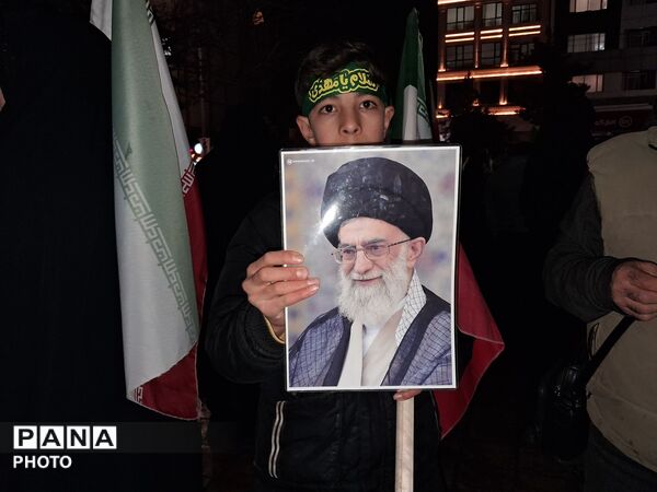 حضور دهه نودی ها در قلب اجتماعات بلوار فضل نیشابور