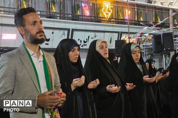تداوم حضور در خیابان‌ها؛ رمز اتحاد و پیروزی 