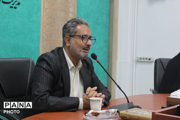 برگزاری آیین تودیع و معارفه فرماندهان واحد پیشگام خواهران در آموزش و پرورش اسلامشهر
