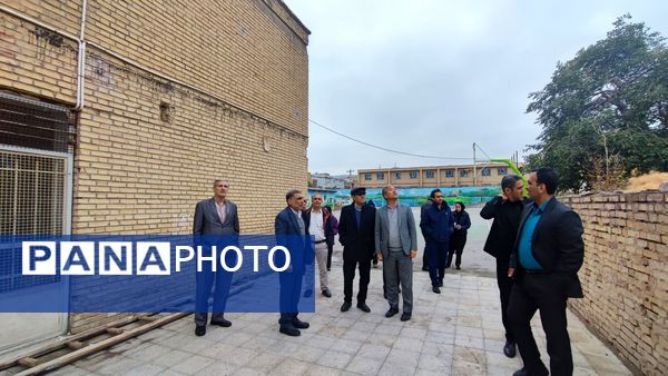 بازدید مدیرکل نوسازی مدارس جهت احداث مدرسه‌ای جدید در ناحیه۶ مشهد