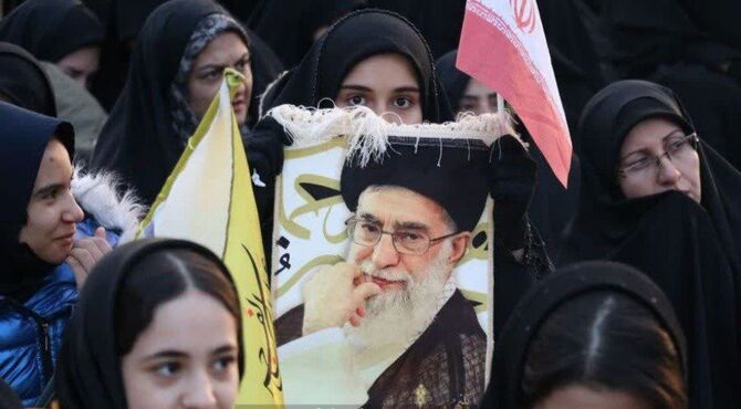 باید برخاست به یاد رهبر شهیدم 