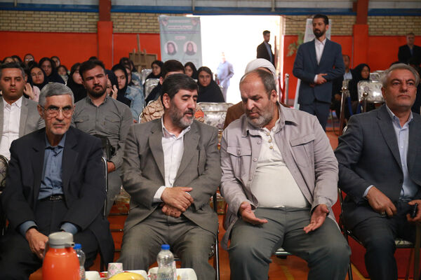 نواخته شدن زنگ سپاس معلم در مدارس ناحیه یک تبریز
