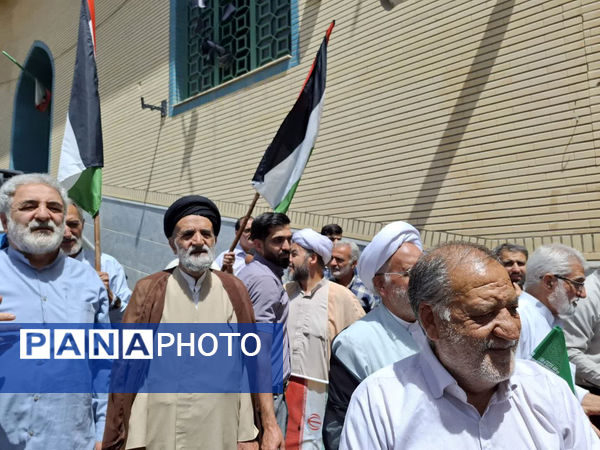 راهپیمایی ضدصهیونیستی مردم روستای فردو