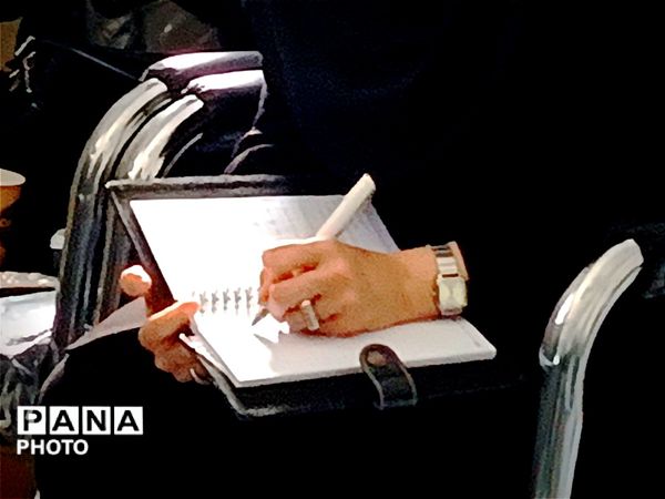 کارگاه استانی آموزشی پیشگیری از خودکشی دانش آموزان در ناحیه پنج مشهد