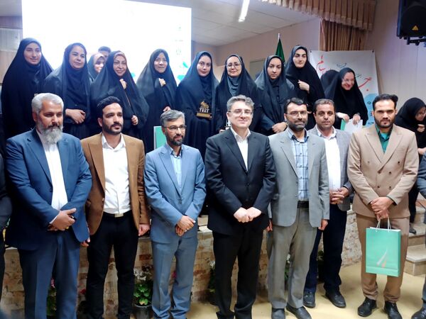 چهاردهمین جشنواره نوجوان سالم و یاریگران زندگی