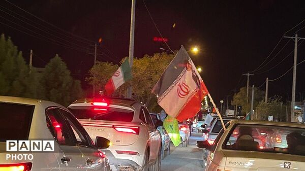 در خیابان ریشه دوانده‌ایم