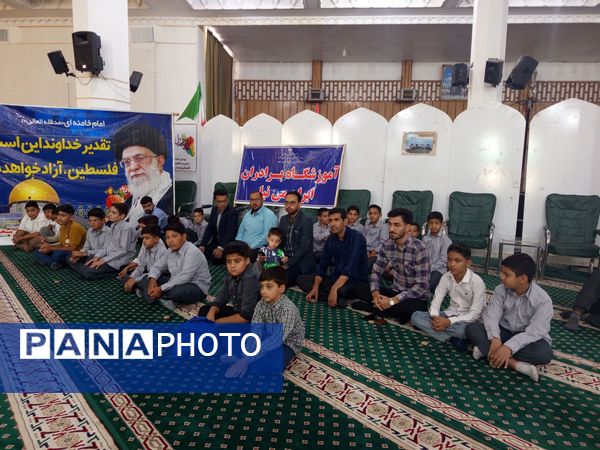 قدمی هم‌سنگر ایمان؛ از مدرسه تا صف نماز جمعه