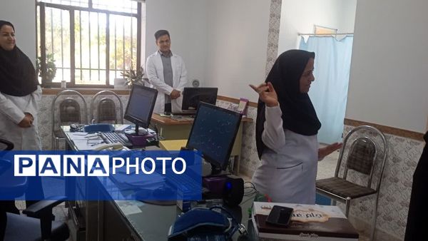 تبریک روز پرستار به کارکنان درمانگاه و خانه بهداشت روستای فدافن 