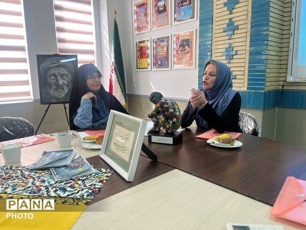 جلسه  هم اندیشی کارشناس مسولان فرهنگی وهنری استان خراسان رضوی