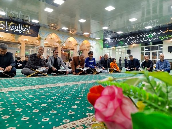 محفل انس با قرآن کریم به مناسبت شب های قدر درکاشمر
