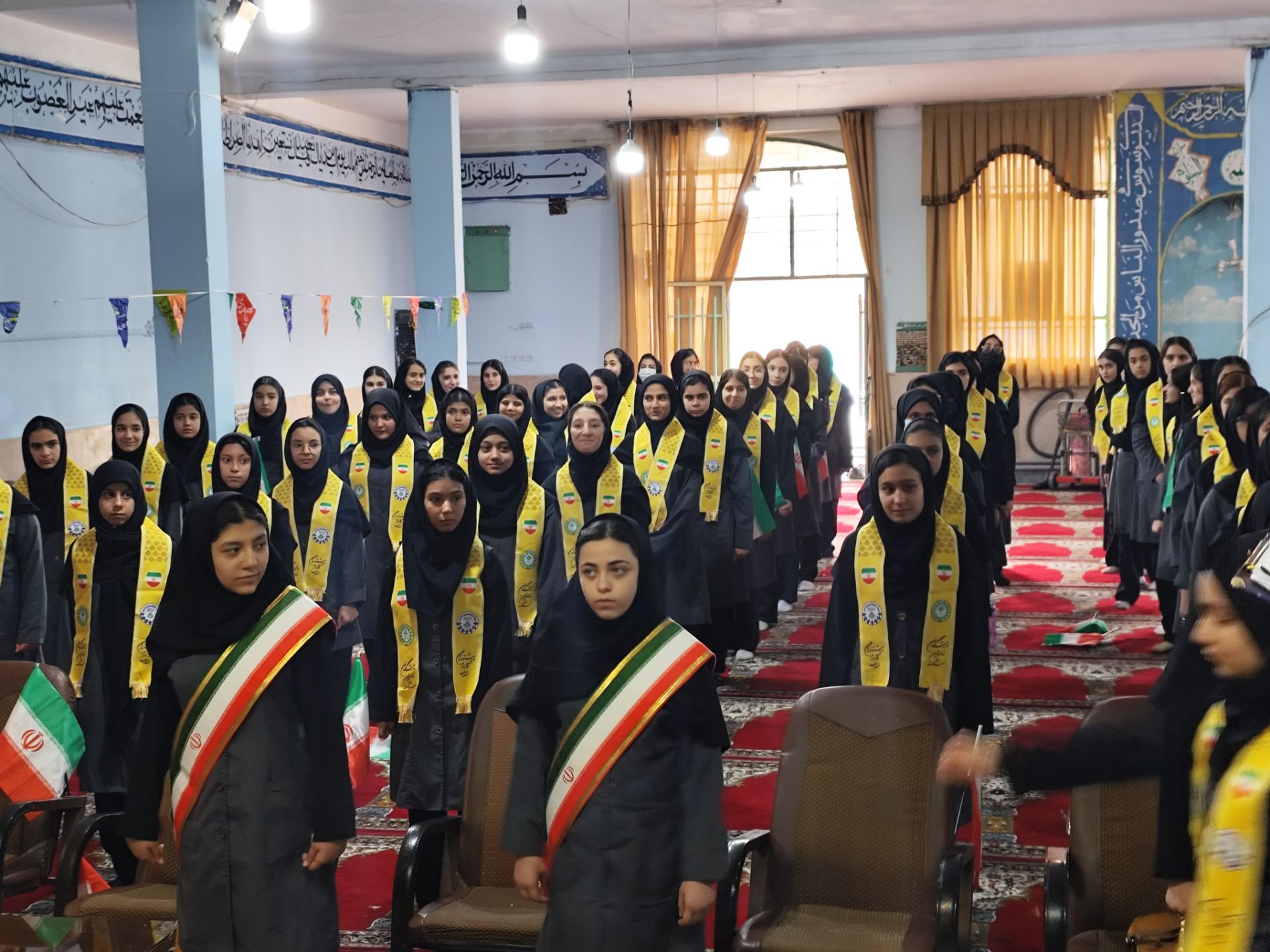 همایش یاوران انقلاب در مدرسه دخترانه  امام سجاد (ع) ناحیه 4 کرج