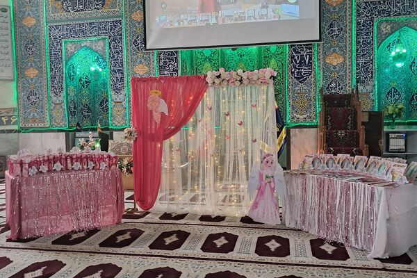 مراسم جشن تکلیف دانش‌آموزان دبستان موجانی ناحیه دو شهرری 