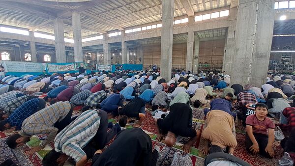 نماز جمعه در آخرین جمعه ماه محرم 