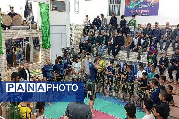 جشن امتیازدهی سالانه ورزشکاران به مناسبت روز فرهنگ پهلوانی و ورزش زورخانه ای در گود باستانی شهر بار 