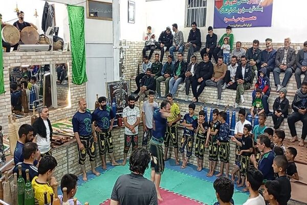 جشن امتیازدهی سالانه ورزشکاران به مناسبت روز فرهنگ پهلوانی و ورزش زورخانه ای در گود باستانی شهر بار 