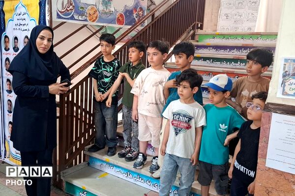اجرای طرح «در آغوش مدرسه» در دبستان ملاصدرا شهرستان قدس