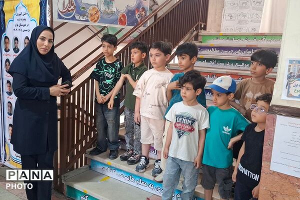 اجرای طرح «در آغوش مدرسه» در دبستان ملاصدرا شهرستان قدس